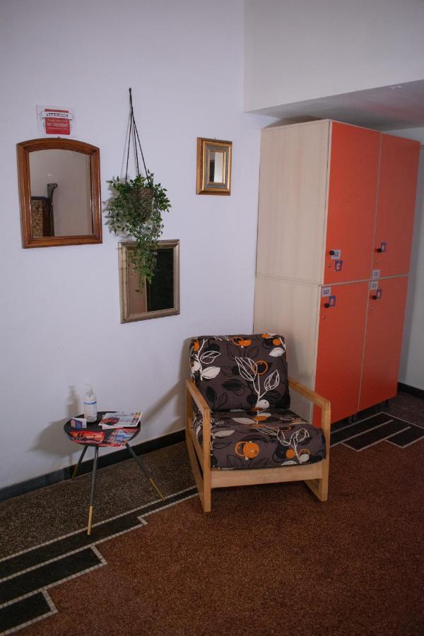 Abbey Hostel *